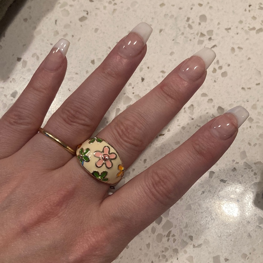 Silver plated ring, never worn!
